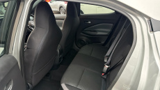 Nissan Juke 1.0 DiG-T N-Connecta 5dr Petrol Hatchback